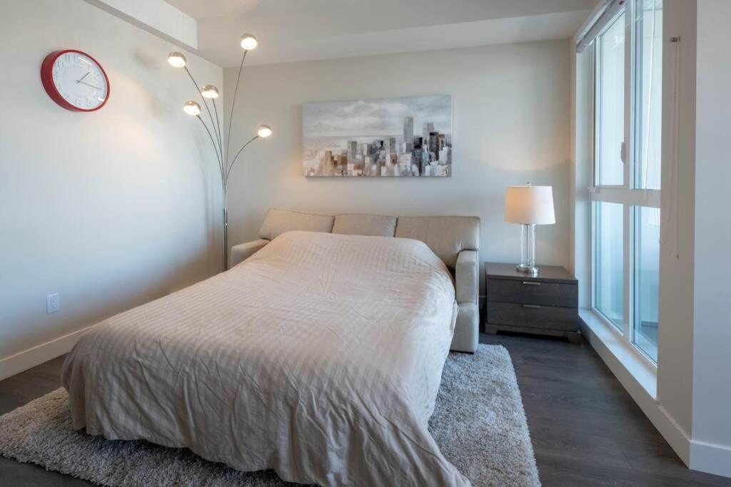 Clean 4Th Floor 1 Bedroom Apt In Old Town China Town 維多利亞 外观 照片
